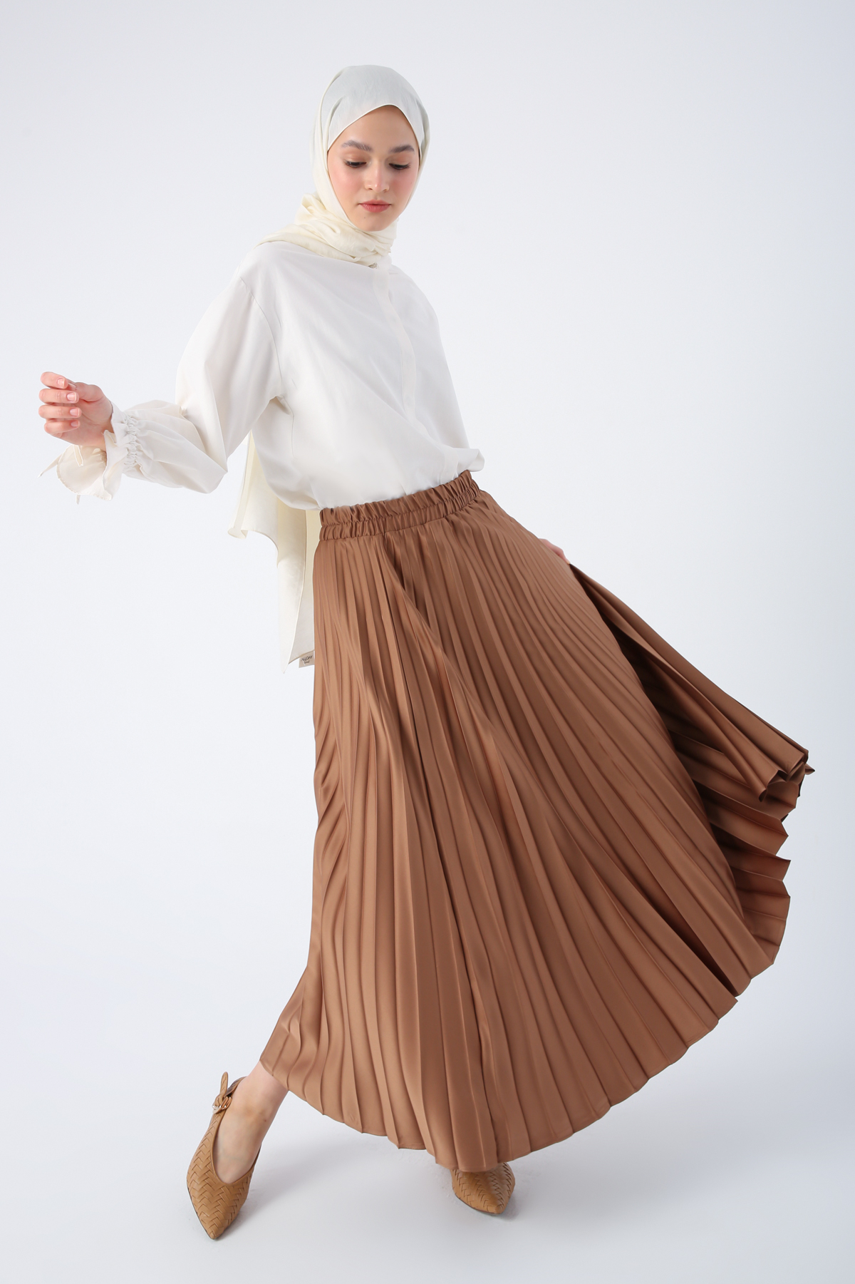 Elastic Waist Pleated Comfortable Fit Satin Skirt