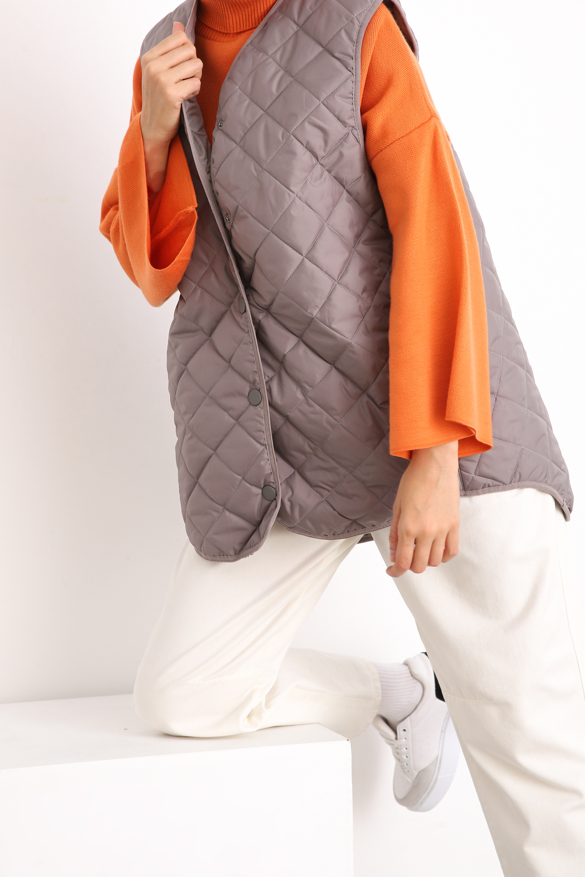 Snap Button Front Oversize Quilted Vest