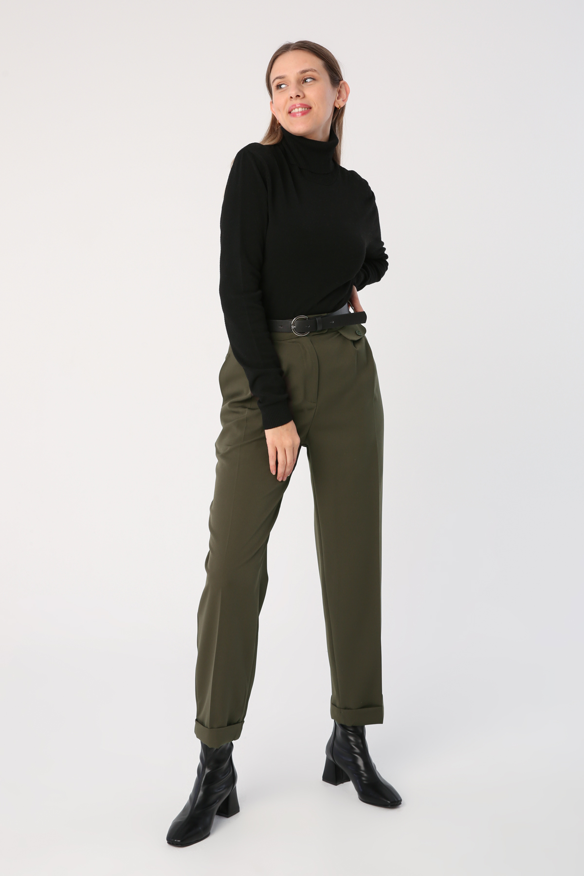 Belted Double Leg Pleated Carrot Trousers