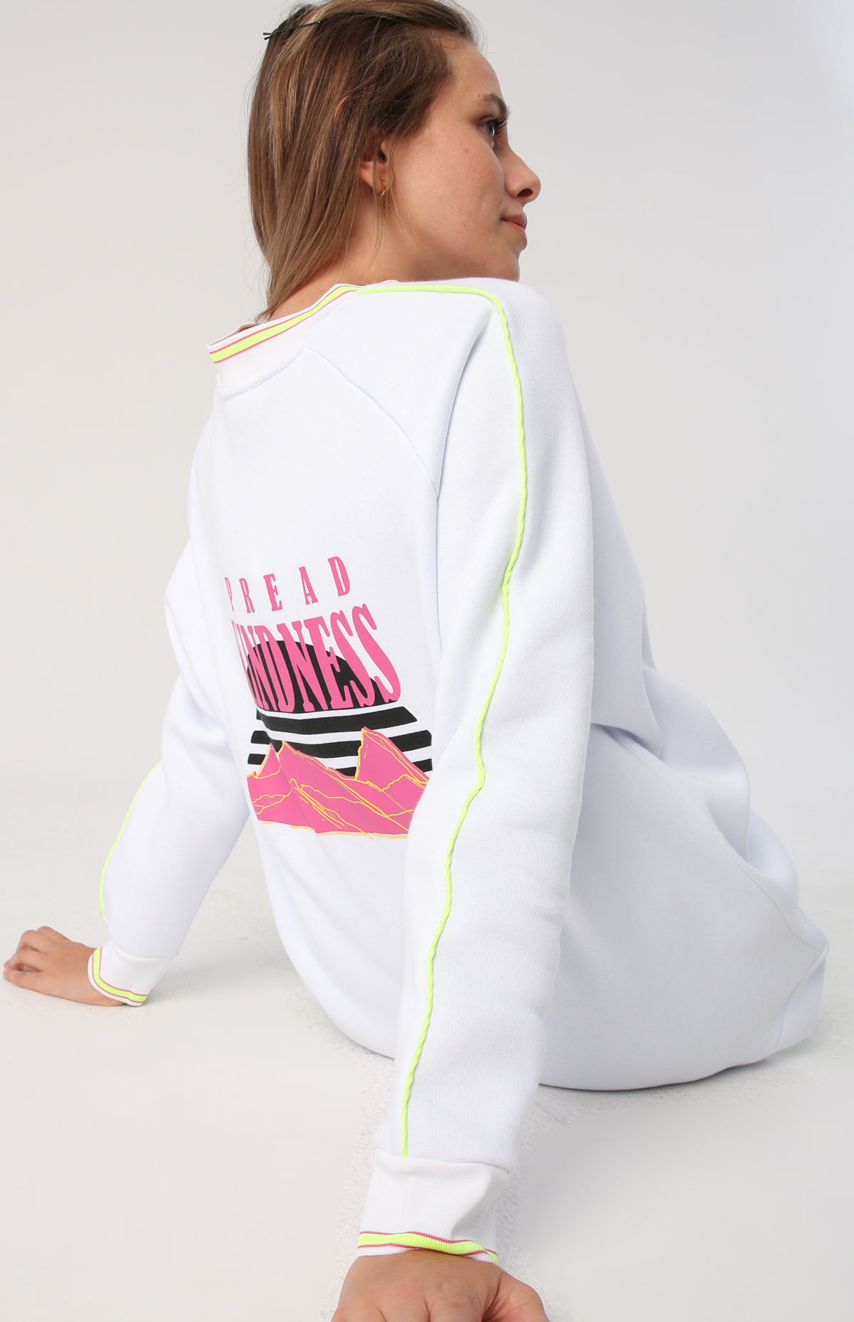 Oversize Neon Detail Printed Raising Sweatshirt
